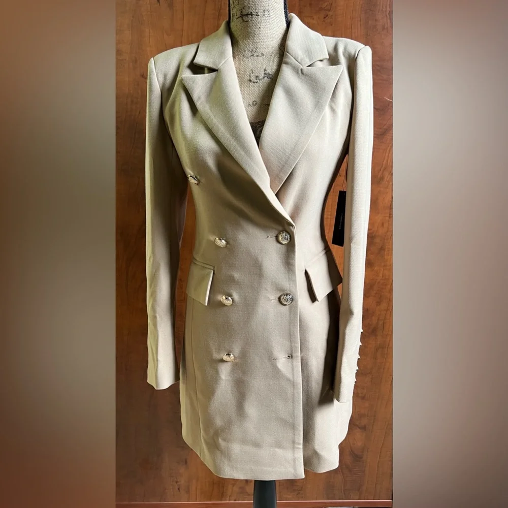 Lulu’s Captain's Blog Coat - Picture 1 of 6